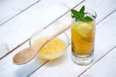 Лимонная вода с медом лечит и омолаживает Ваш организм